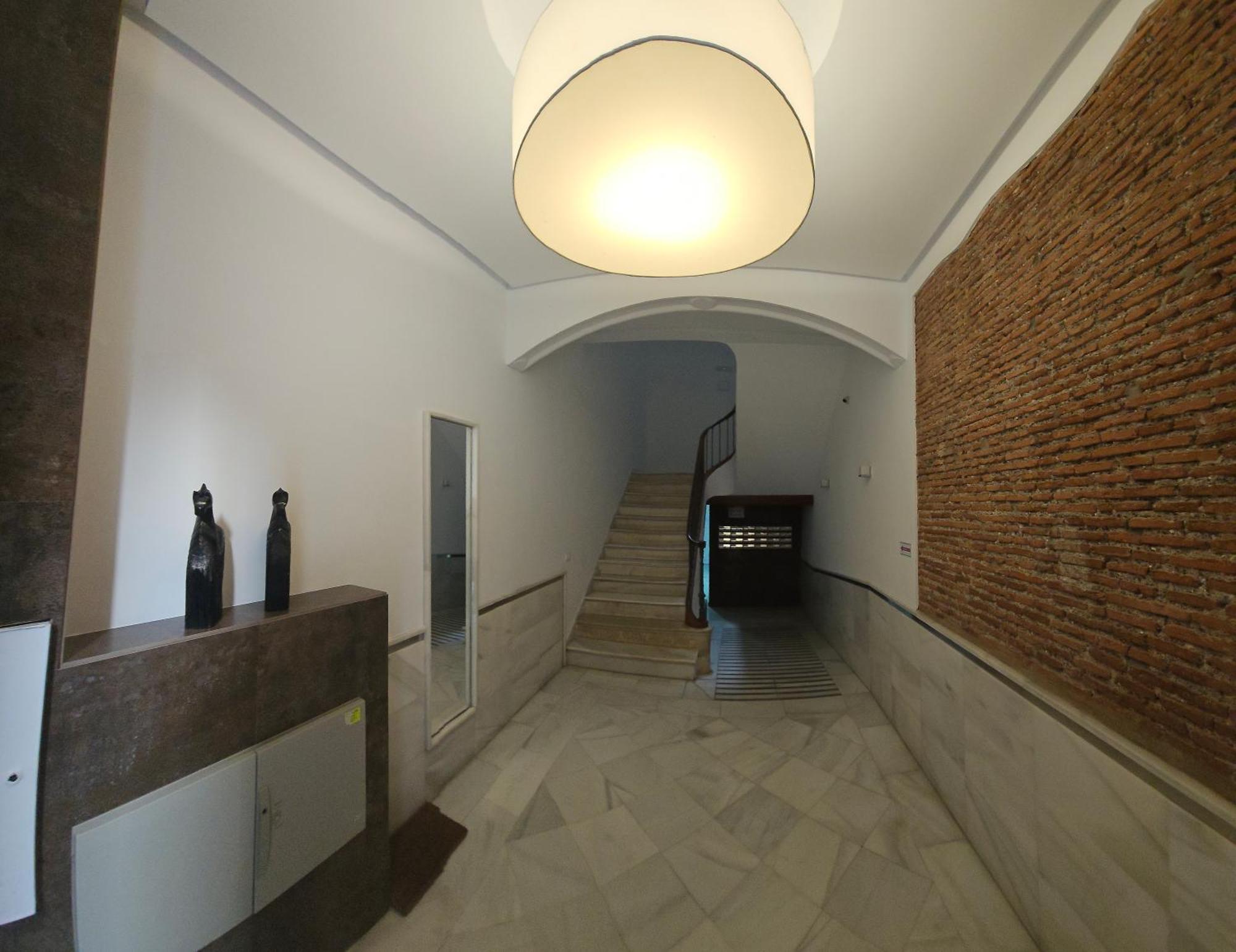 Chic Casa Cathedral At Calle Fresca 2-Bedroom Apartment In Malaga City Center エクステリア 写真